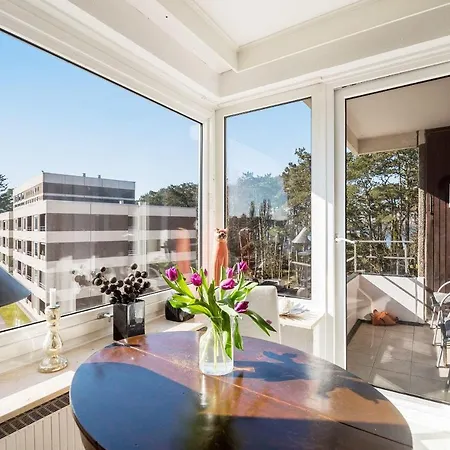 Ferienwohnung-mit-balkon-sonnig-4-stock-schwimmbad-sauna-inklusive-100m-zum-strand Apartman Timmendorfer Strand
